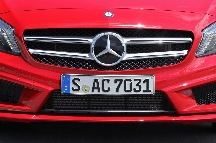  Mercedes-Benz A-Class 2012 года  (фото 3 из 78)